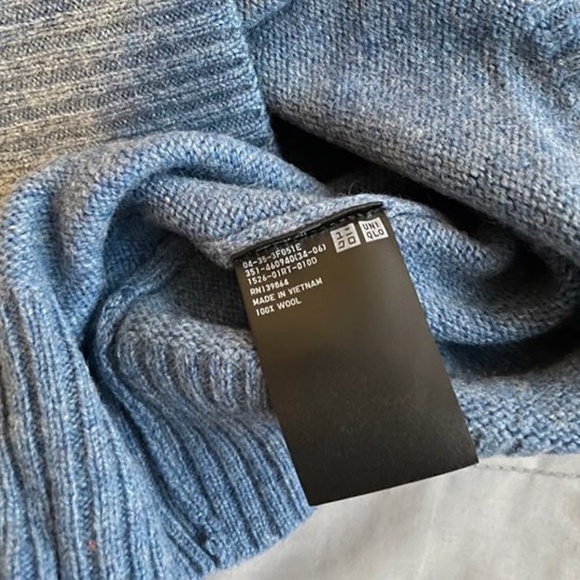 Uniqlo 100% Premium Lambswool Crewneck Sweater - Picture 6 of 8